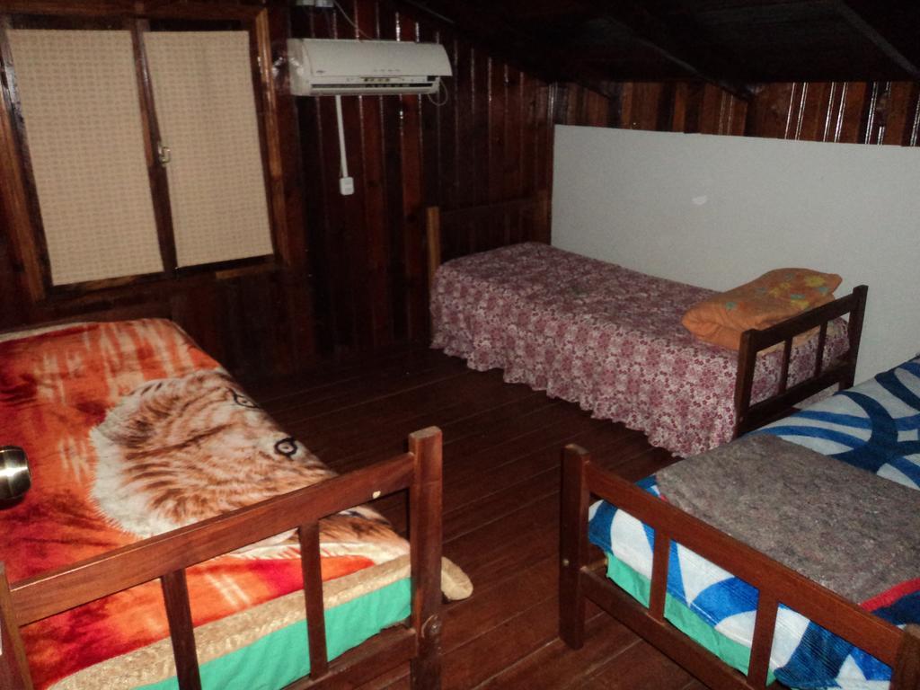 Iguazu Rey Hostel Puerto Iguazú Szoba fotó