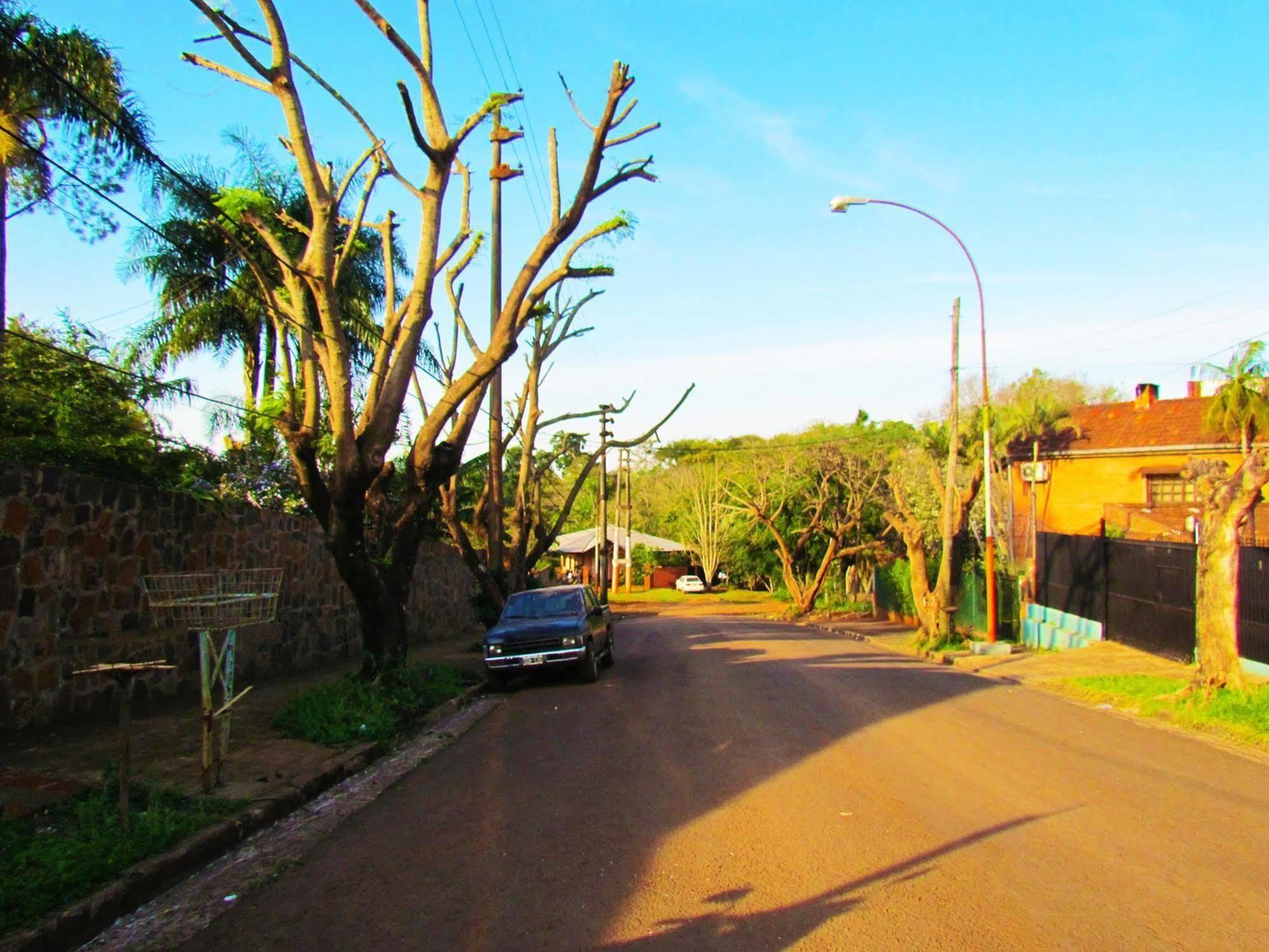 Iguazu Rey Hostel Puerto Iguazú Kültér fotó