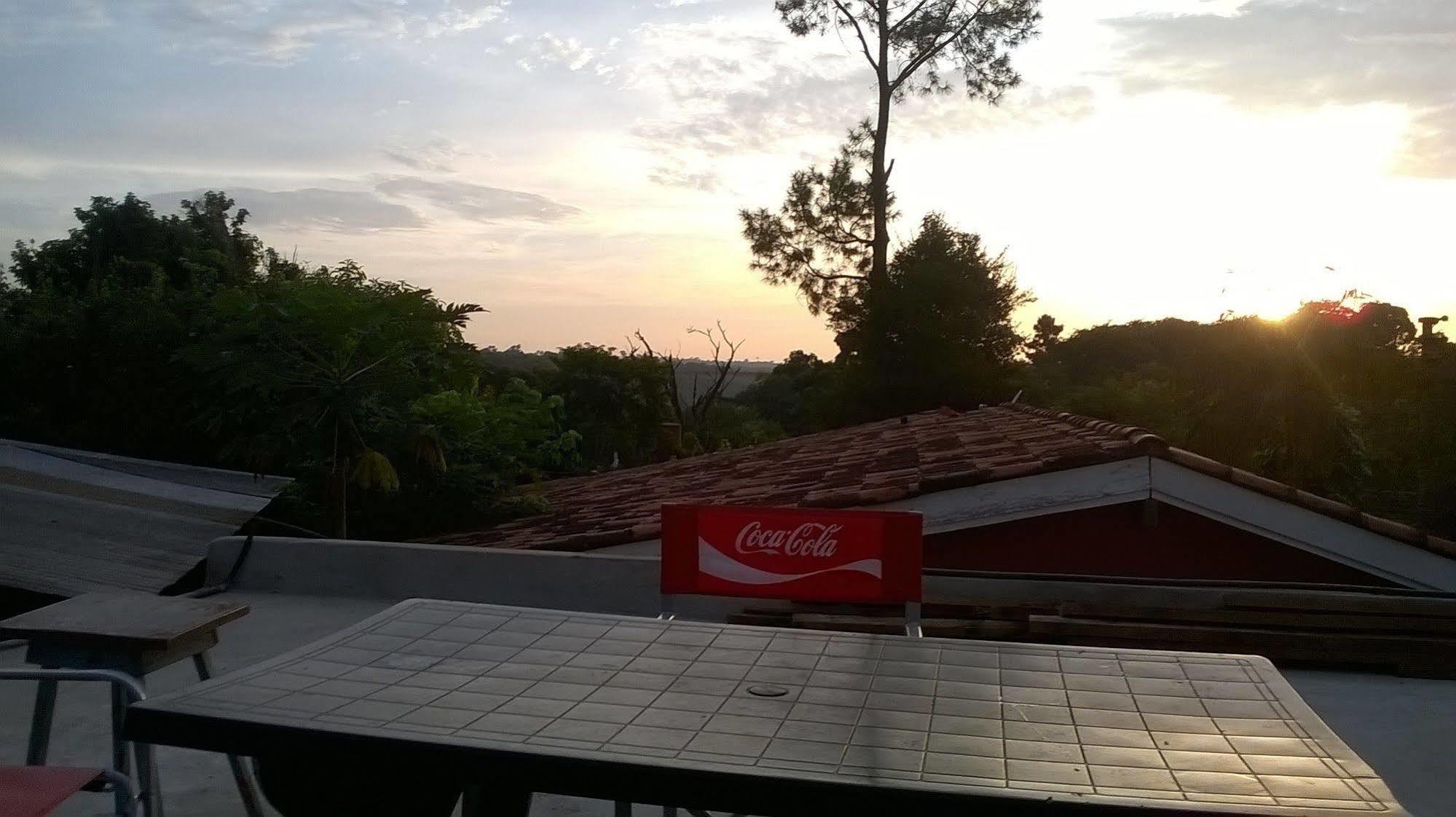 Iguazu Rey Hostel Puerto Iguazú Kültér fotó